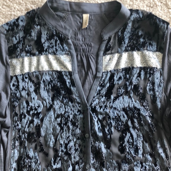 Anthropologie Tops - Anthropologie shirt Anthropologie Tops - Anthropologie shirt